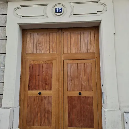 Apartment Cosy 3-room Flat, Near Paris *